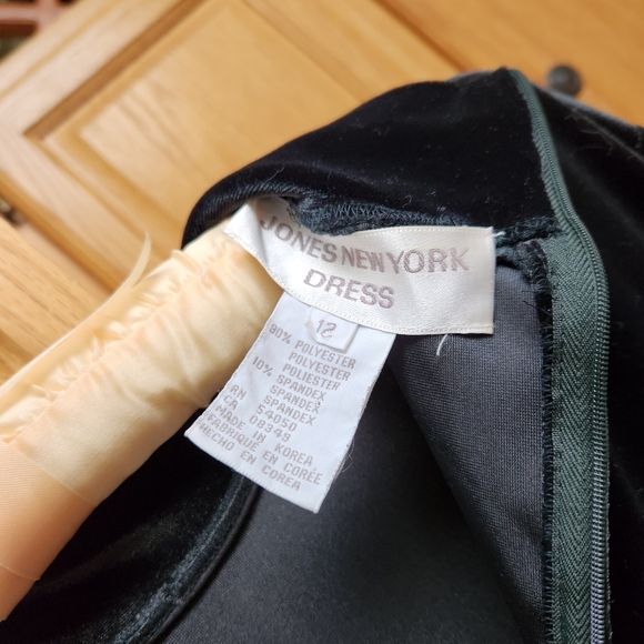 Jones New York Maxi Dress Black Velveteen - Picture 6 of 6